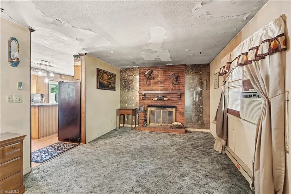 3932 Yokley Street Winston-Salem, NC 27107