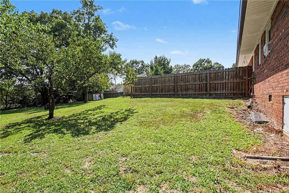 3932 Yokley Street Winston-Salem, NC 27107