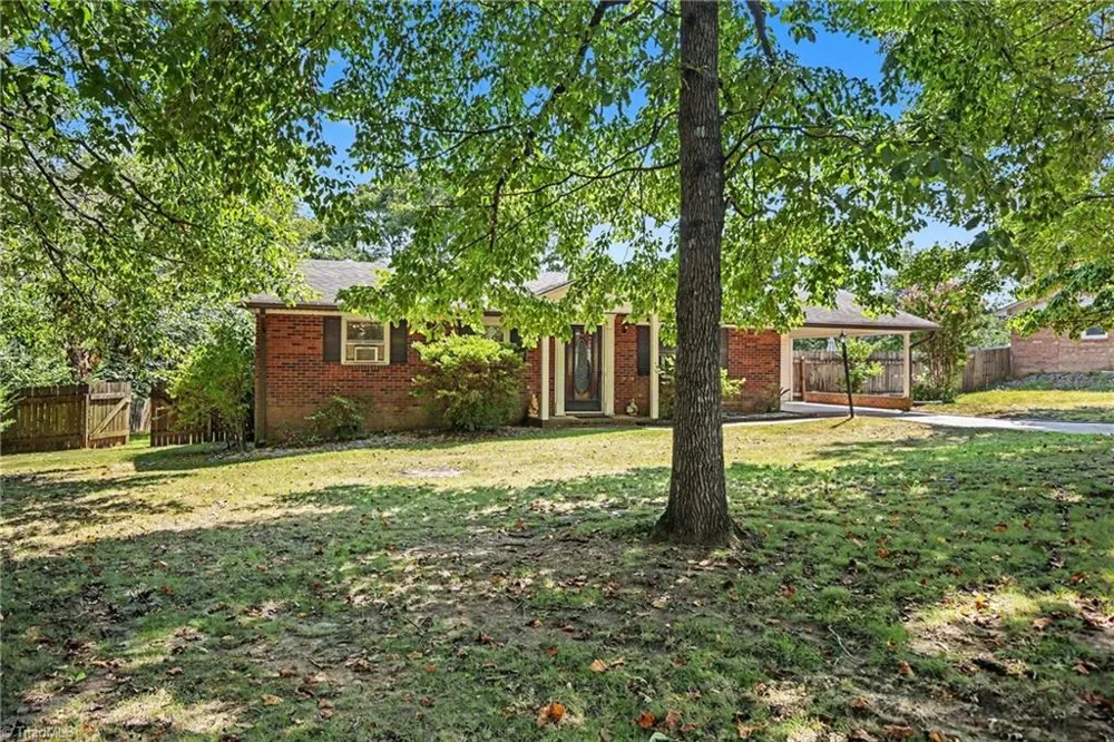 3932 Yokley Street Winston-Salem, NC 27107