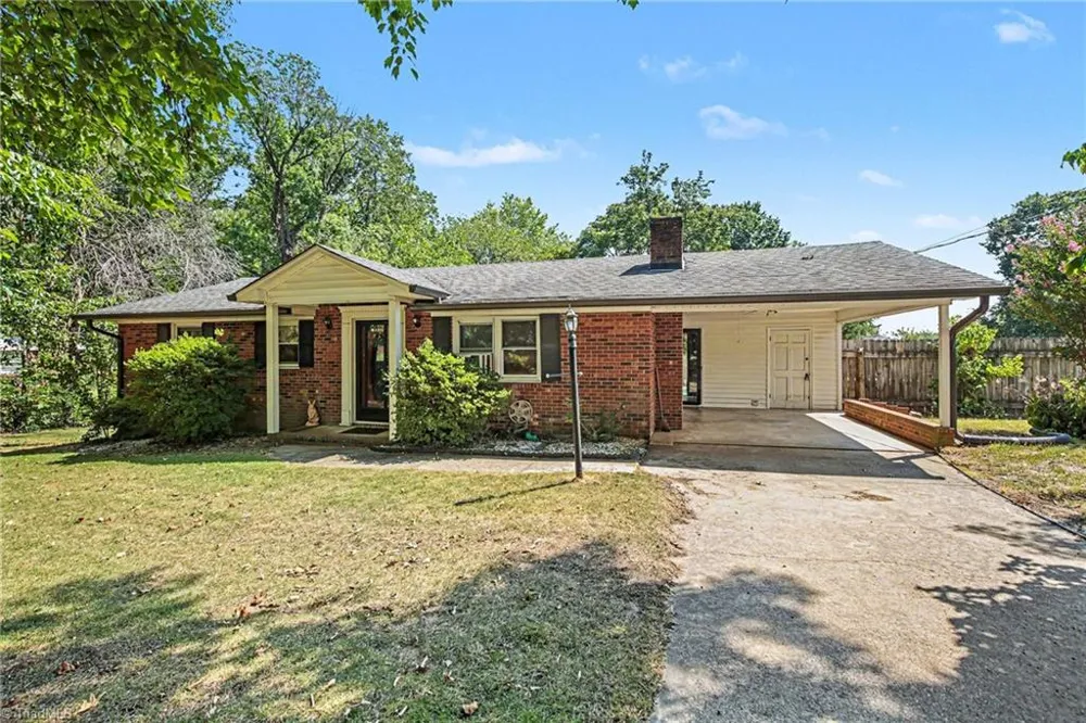 3932 Yokley Street Winston-Salem, NC 27107