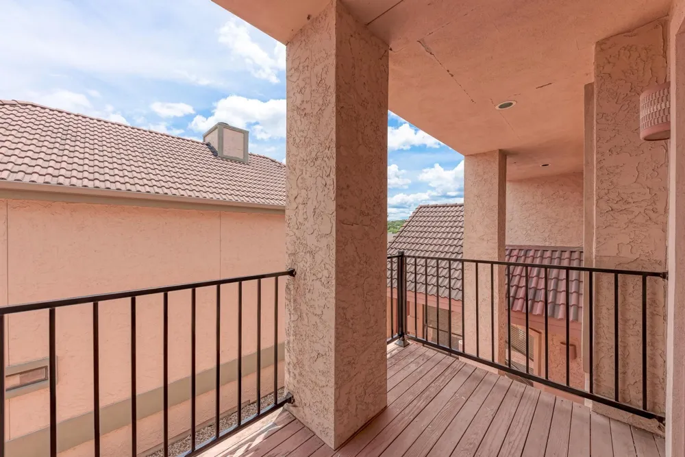 583 Rupen Drive Lakeway, TX 78734
