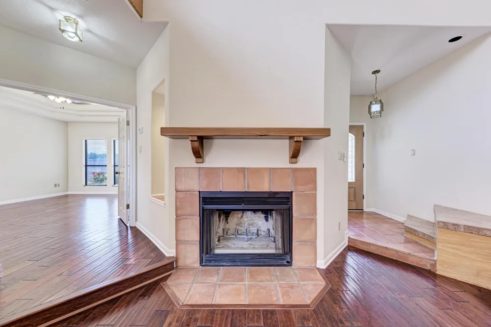 583 Rupen Drive Lakeway, TX 78734