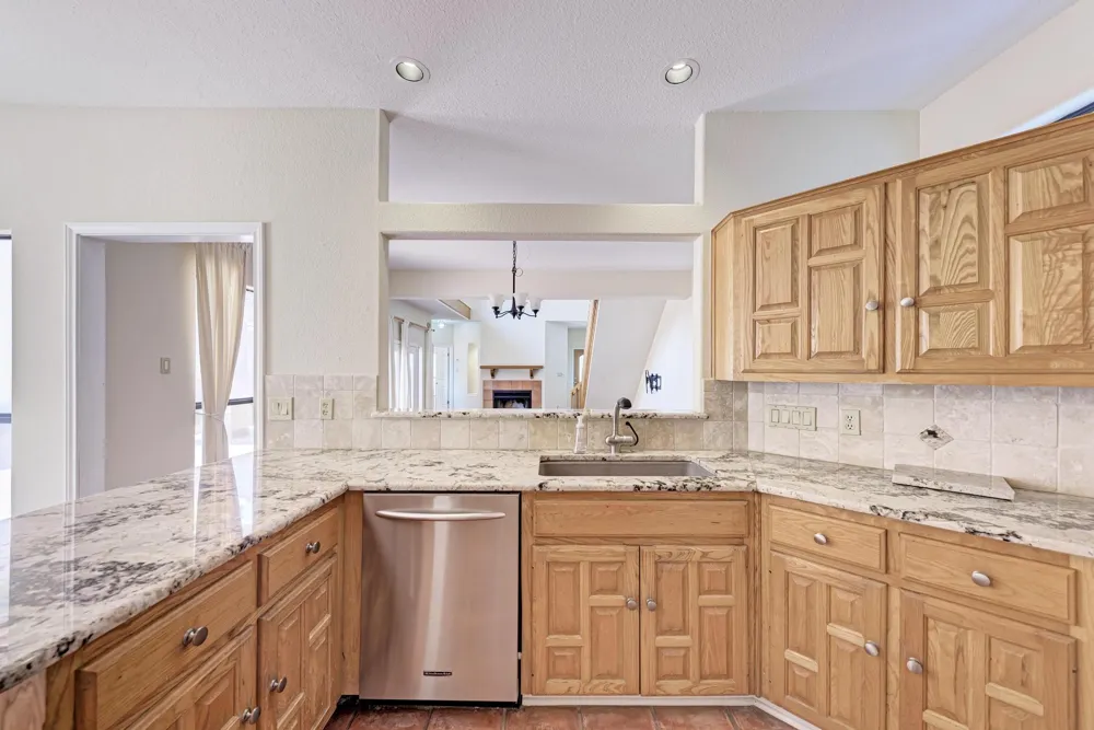 583 Rupen Drive Lakeway, TX 78734