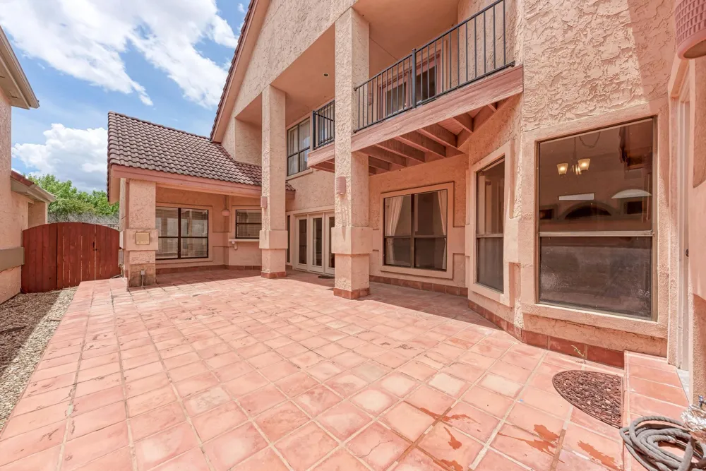 583 Rupen Drive Lakeway, TX 78734