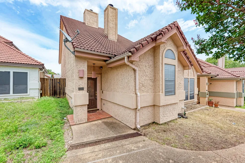 583 Rupen Drive Lakeway, TX 78734