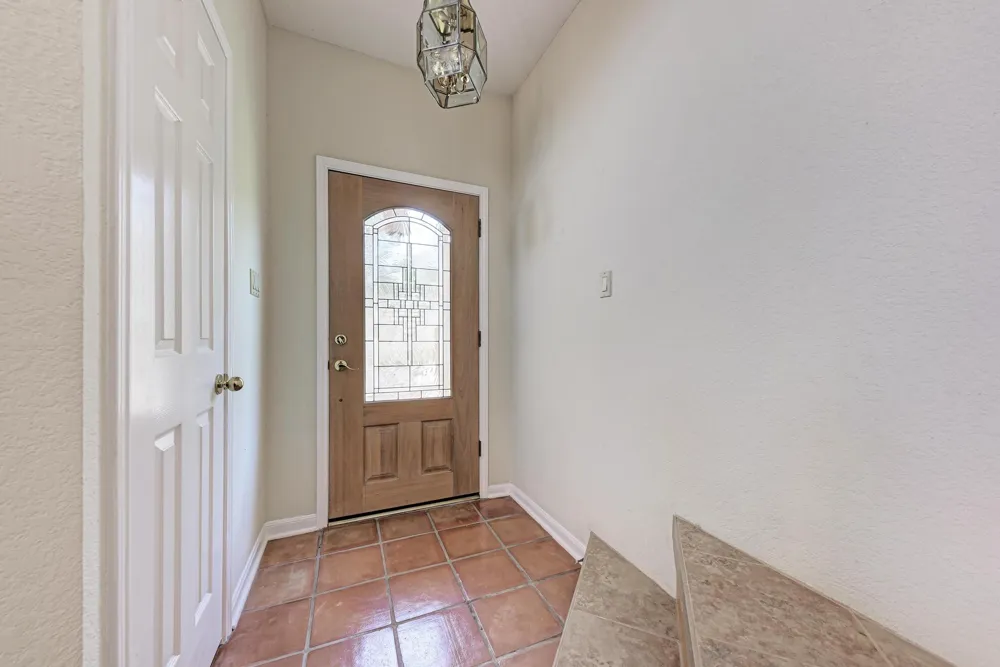 583 Rupen Drive Lakeway, TX 78734