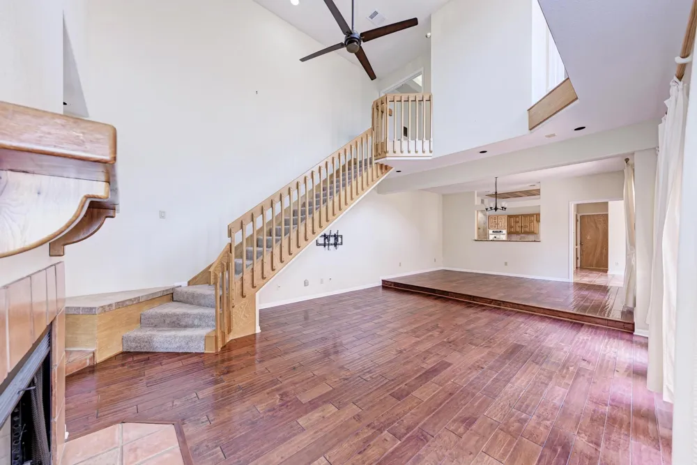 583 Rupen Drive Lakeway, TX 78734