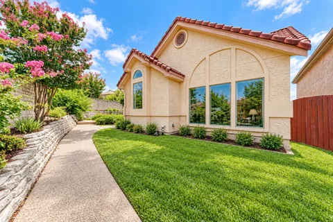583 Rupen Drive