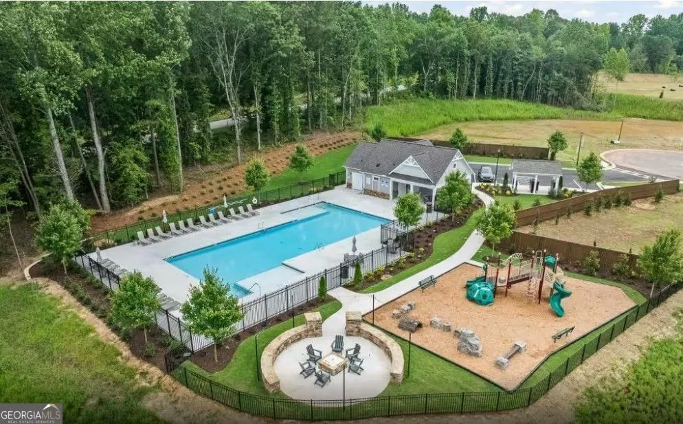 4719 Wilderness TRL Flowery Branch, GA 30542
