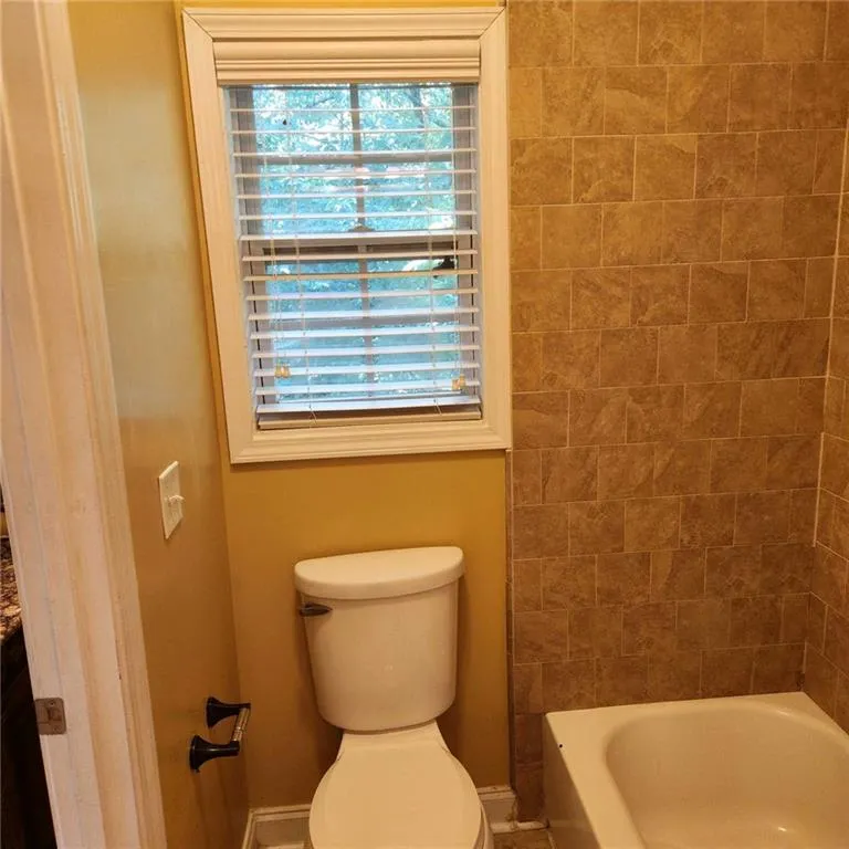 635 Syreeta Lane Atlanta, GA 30349