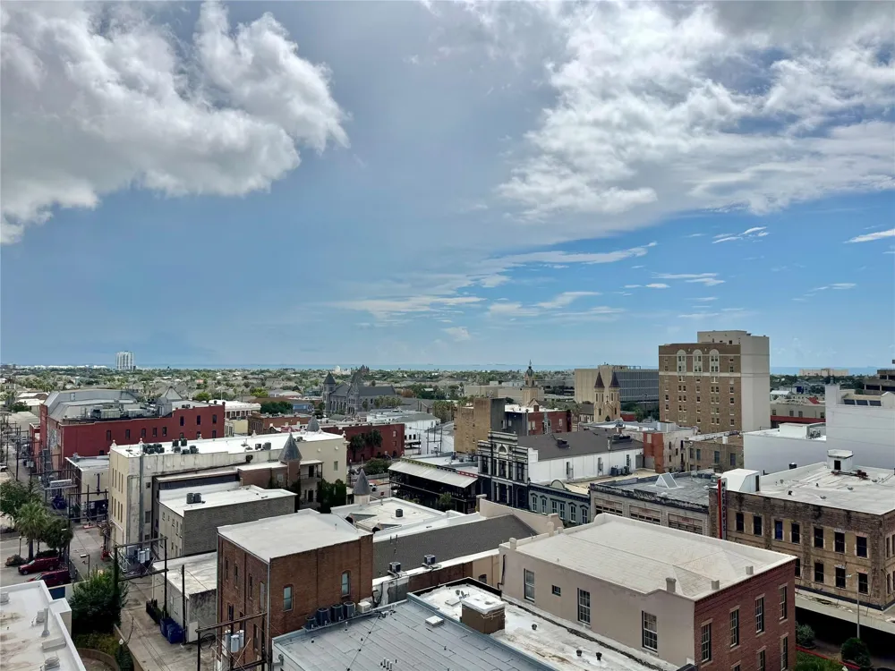 2201 Market Street #902 Galveston, TX 77550