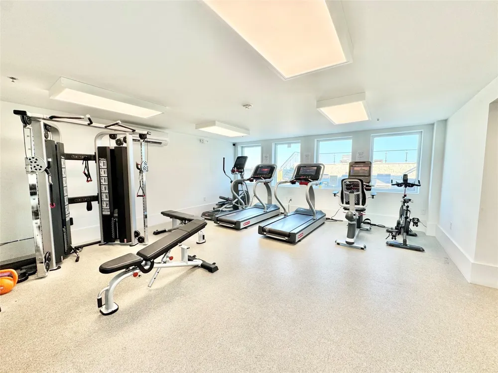 2201 Market Street #902 Galveston, TX 77550