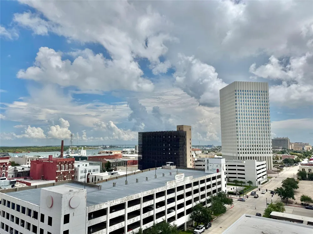 2201 Market Street #902 Galveston, TX 77550