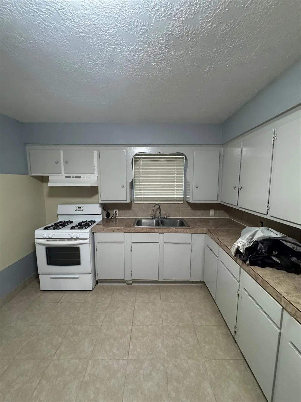 821 Cloverleaf Street Houston, TX 77015