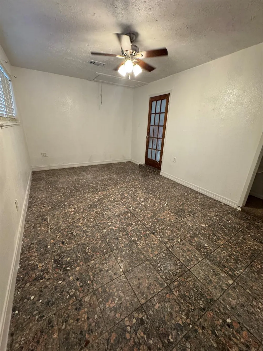 821 Cloverleaf Street Houston, TX 77015