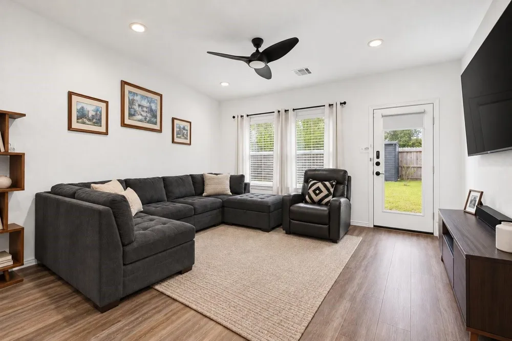 5630 Vintage Oakmont Drive Spring, TX 77373