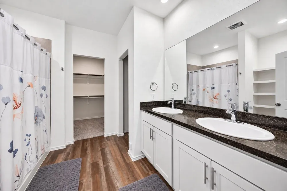5630 Vintage Oakmont Drive Spring, TX 77373