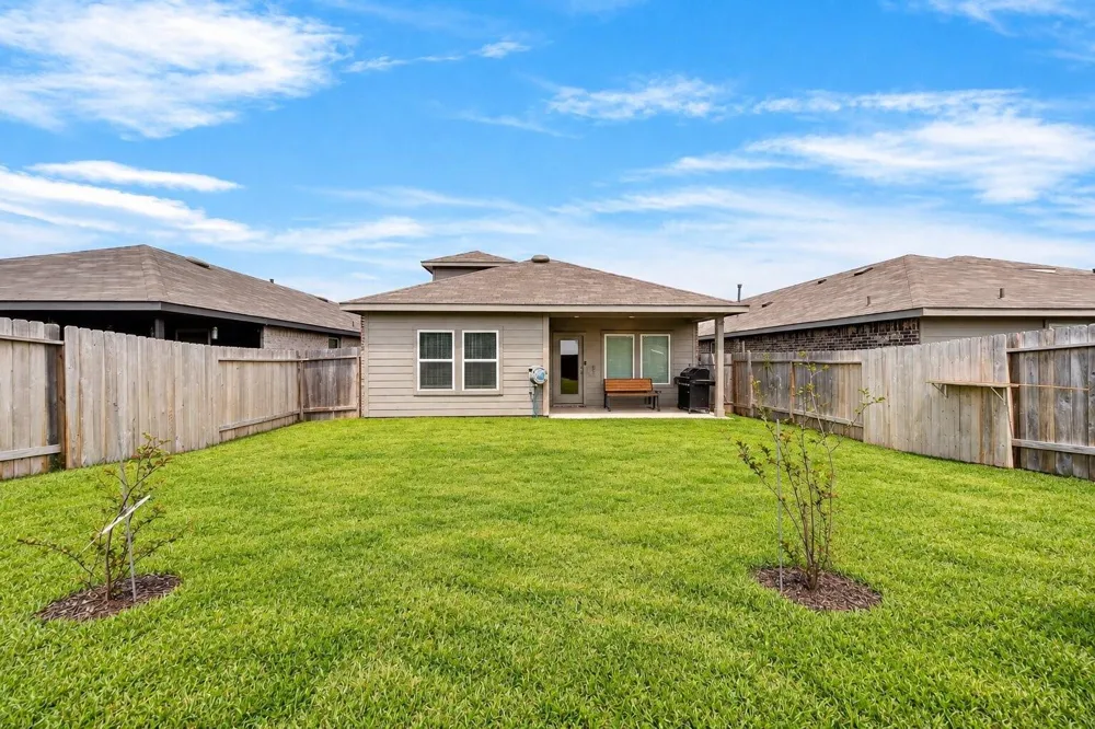 5630 Vintage Oakmont Drive Spring, TX 77373