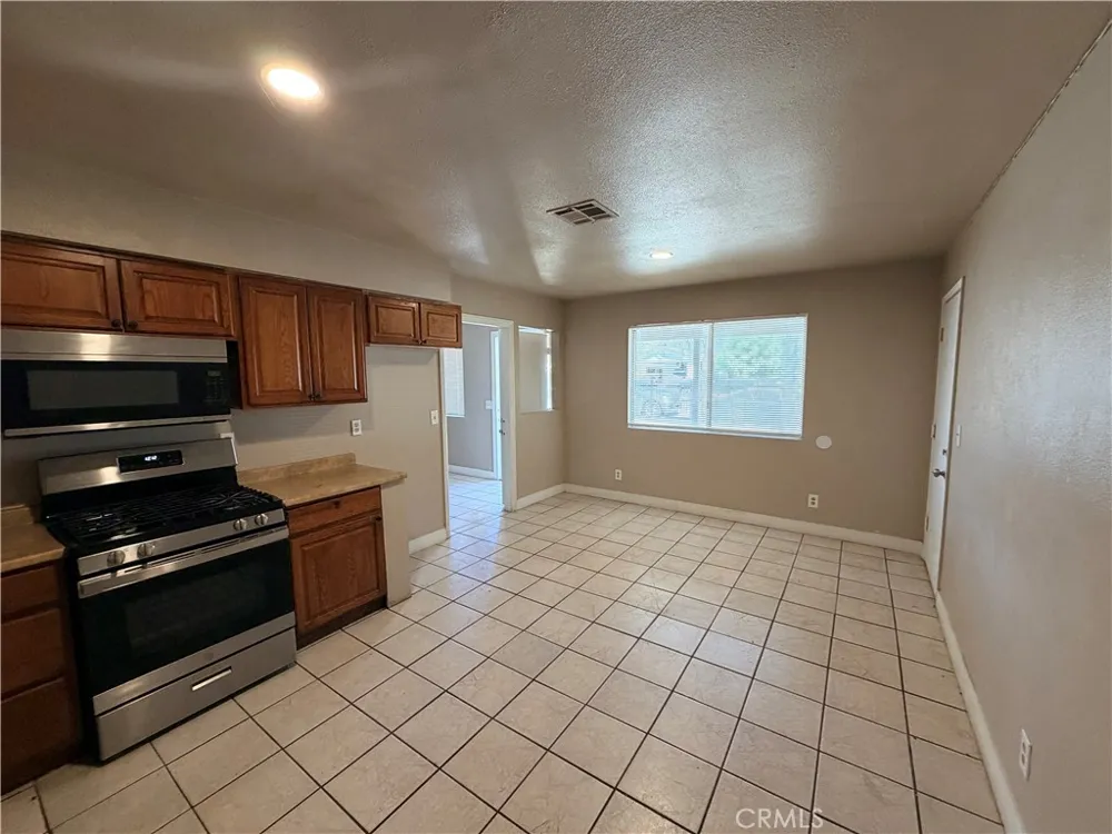 268 E 10th Merced, CA 95341