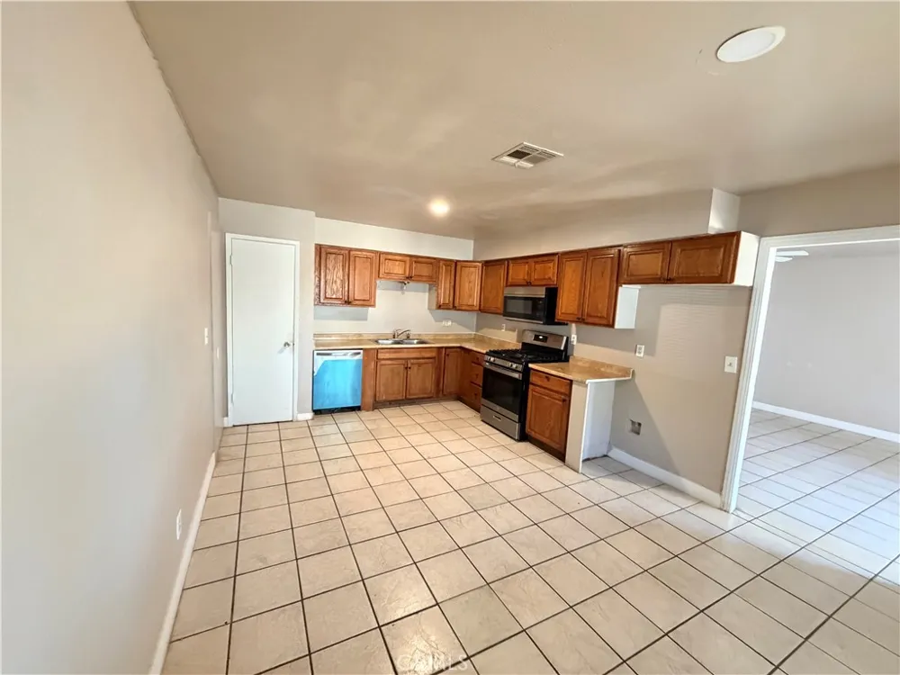268 E 10th Merced, CA 95341