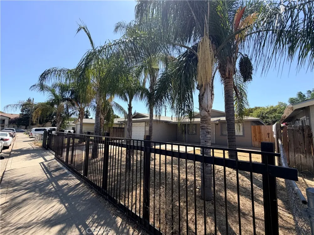 268 E 10th Merced, CA 95341