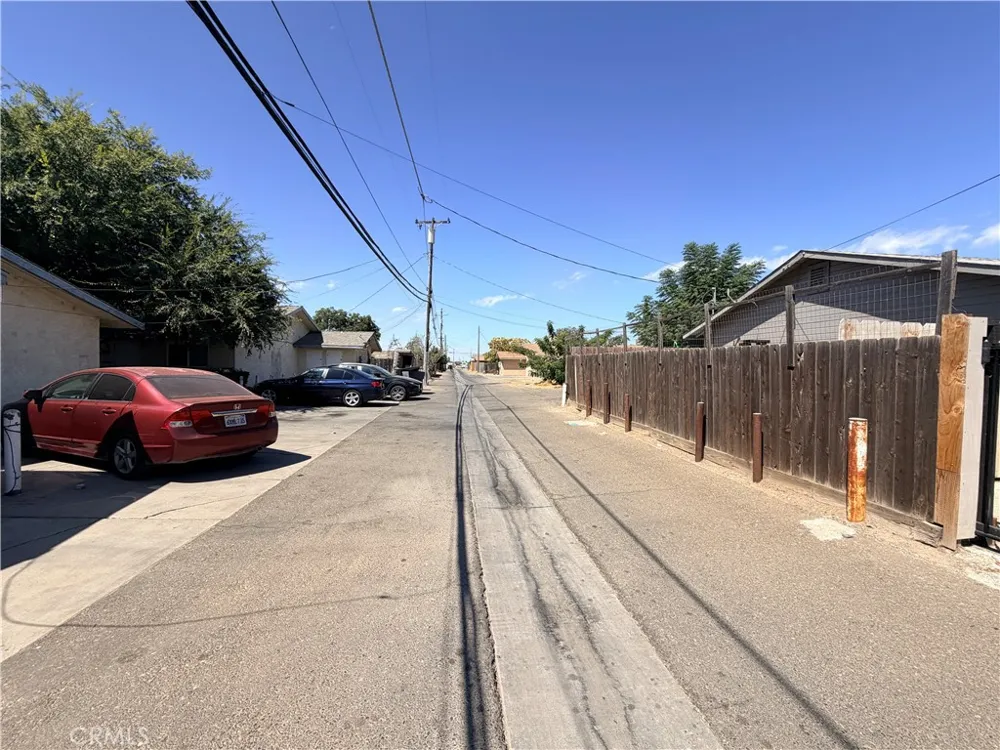 268 E 10th Merced, CA 95341