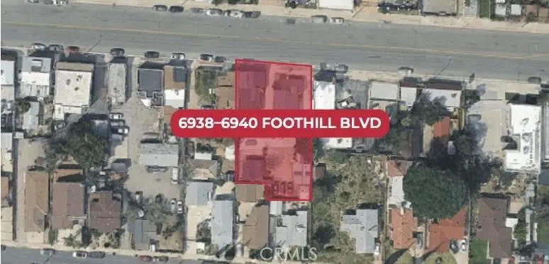 6938 Foothill Boulevard Tujunga, CA 91042