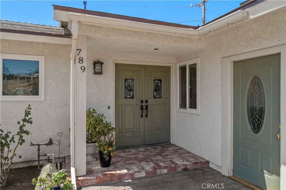 789 Hudspeth Street Simi Valley, CA 93065