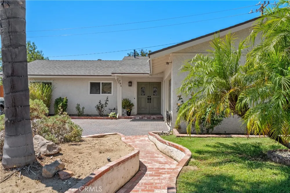 789 Hudspeth Street Simi Valley, CA 93065