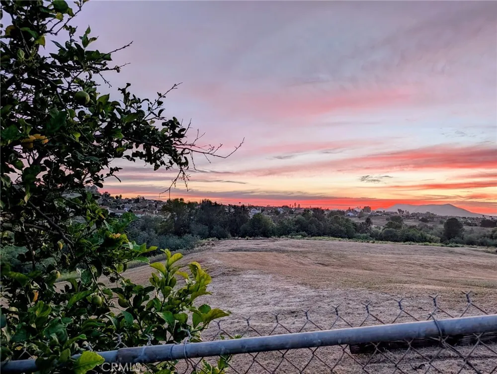 789 Hudspeth Street Simi Valley, CA 93065