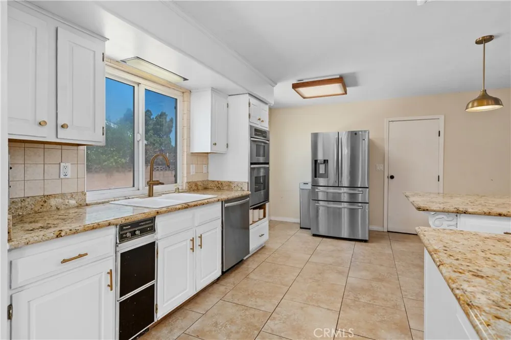 789 Hudspeth Street Simi Valley, CA 93065