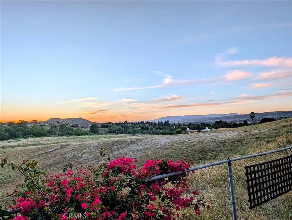 789 Hudspeth Street Simi Valley, CA 93065