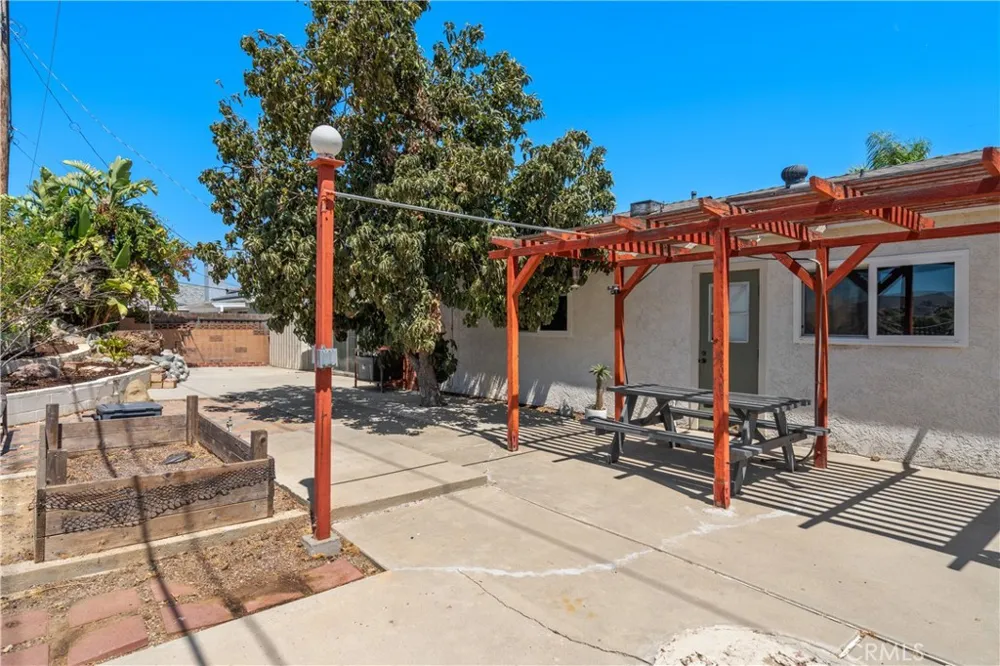 789 Hudspeth Street Simi Valley, CA 93065