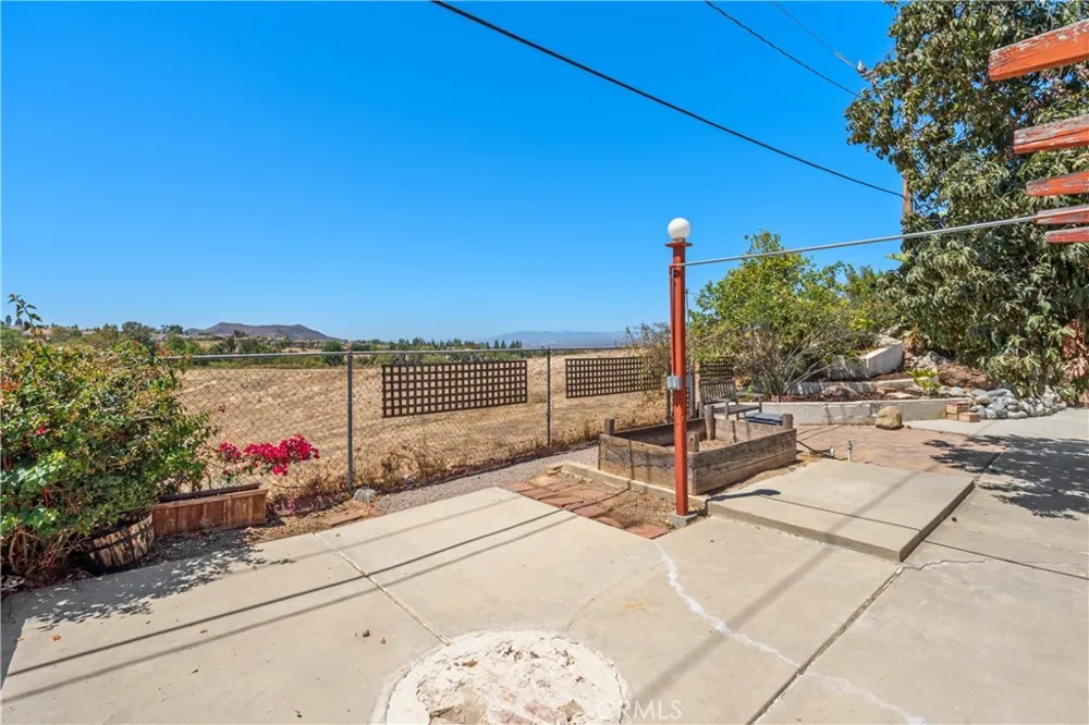 789 Hudspeth Street Simi Valley, CA 93065
