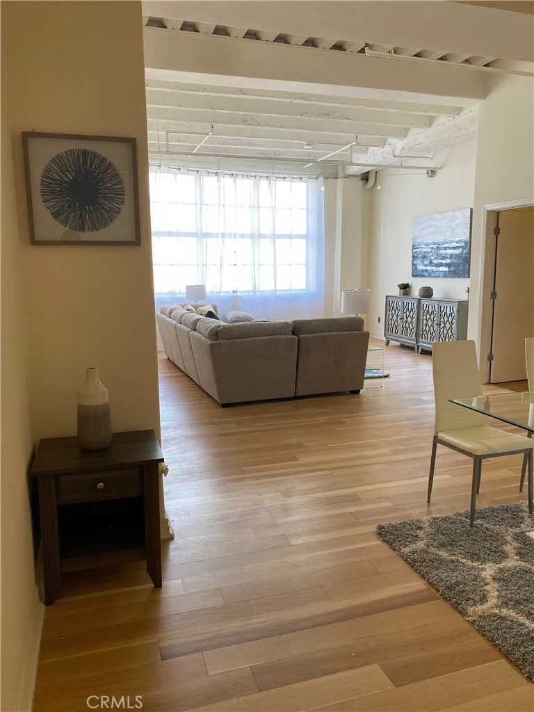 312 W 5th Street #202 Los Angeles, CA 90013