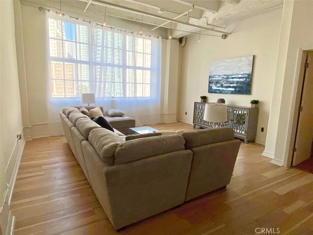 312 W 5th Street #202 Los Angeles, CA 90013
