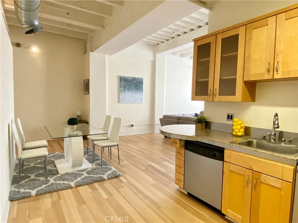 312 W 5th Street #202 Los Angeles, CA 90013