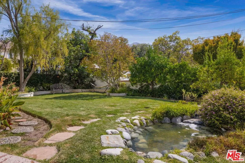 1007 Matilija Road Glendale, CA 91202
