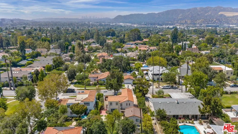1007 Matilija Road Glendale, CA 91202