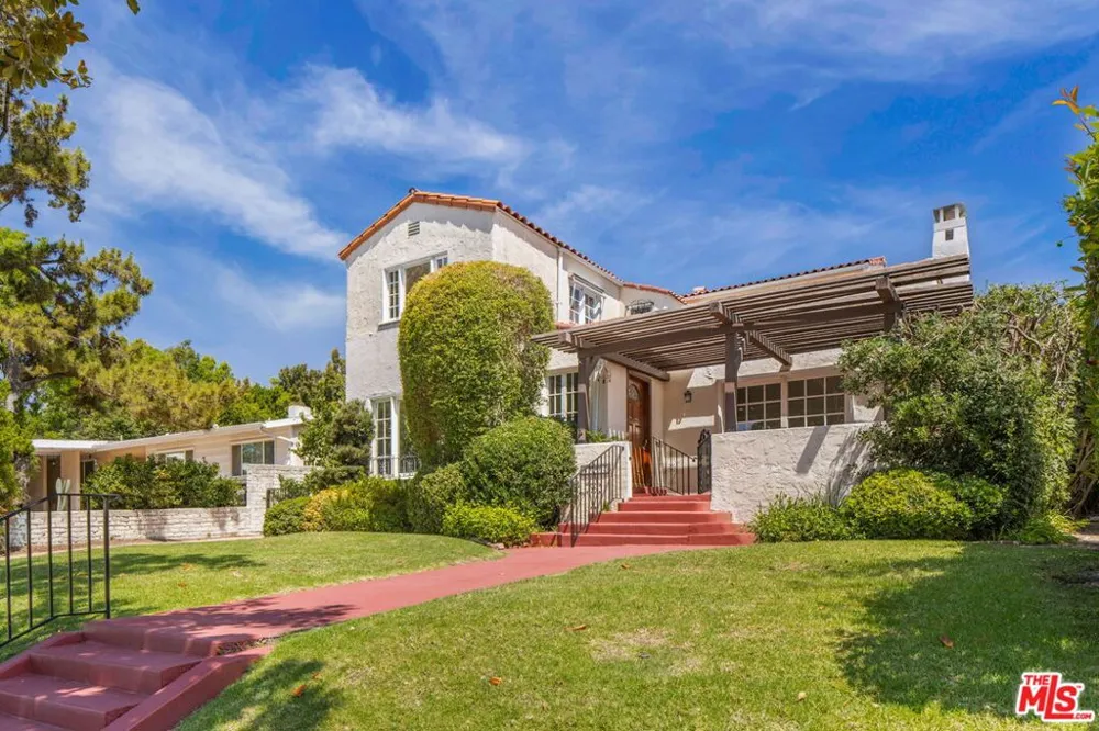 1007 Matilija Road Glendale, CA 91202