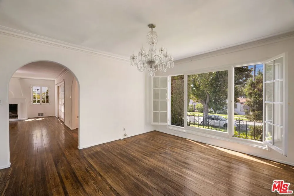 1007 Matilija Road Glendale, CA 91202