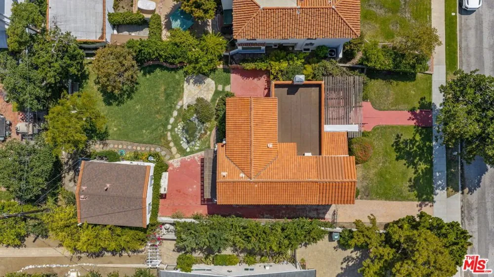 1007 Matilija Road Glendale, CA 91202