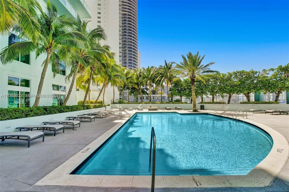 1900 Bayshore Dr #508 Miami, FL 33132