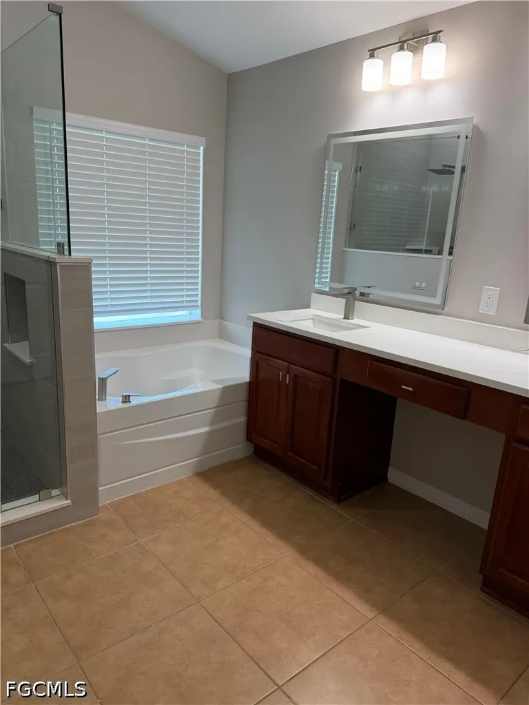Sutherland Court Cape Coral, FL 33991