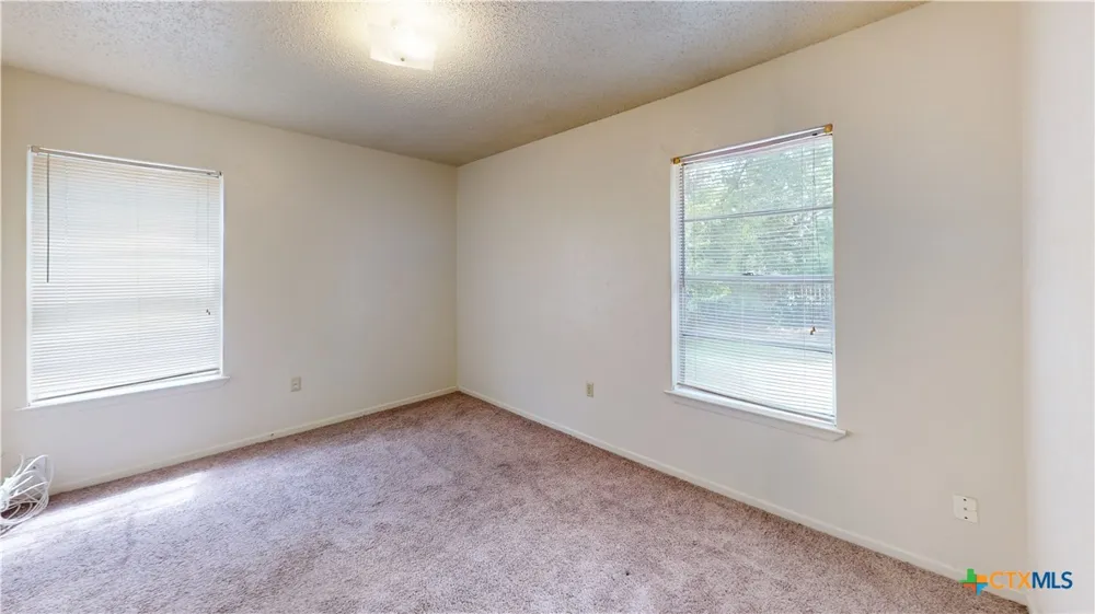 2003 Dennis Street Copperas Cove, TX 76522