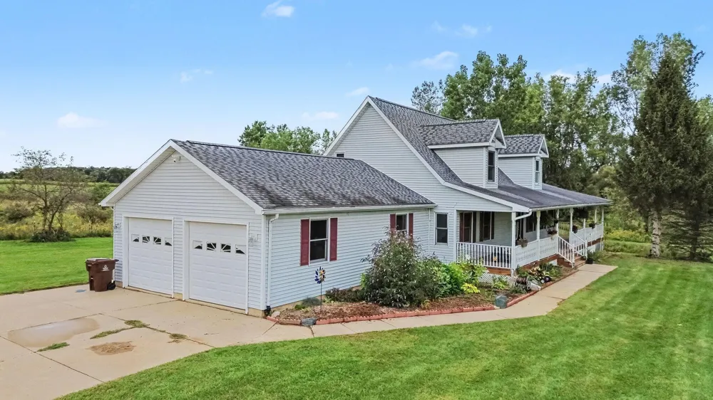 5045 Brown Road Vermontville, MI 49096
