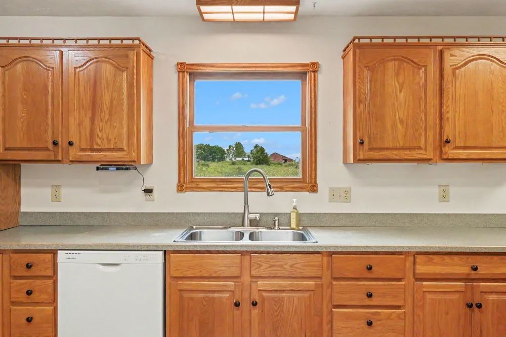 5045 Brown Road Vermontville, MI 49096
