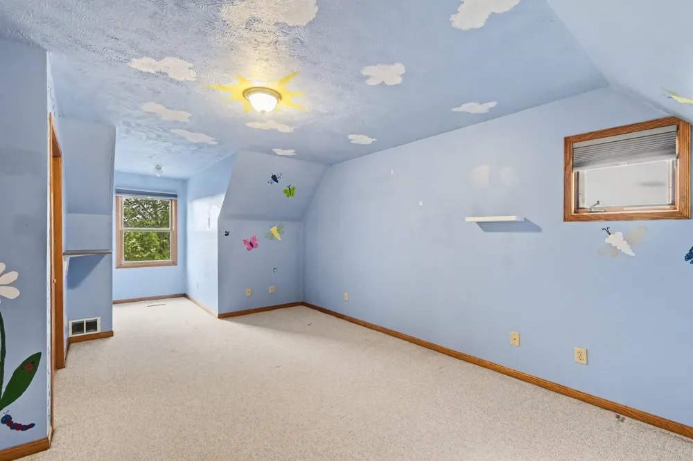5045 Brown Road Vermontville, MI 49096