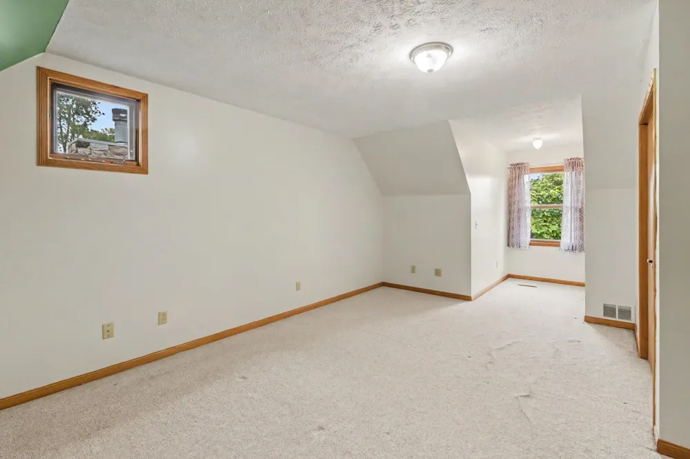 5045 Brown Road Vermontville, MI 49096