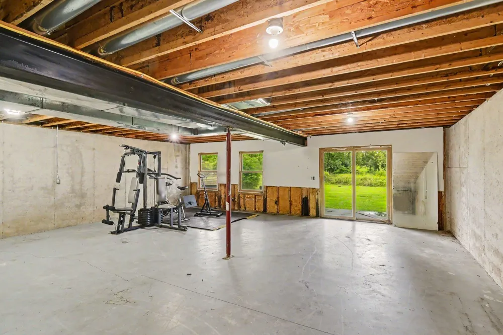 5045 Brown Road Vermontville, MI 49096